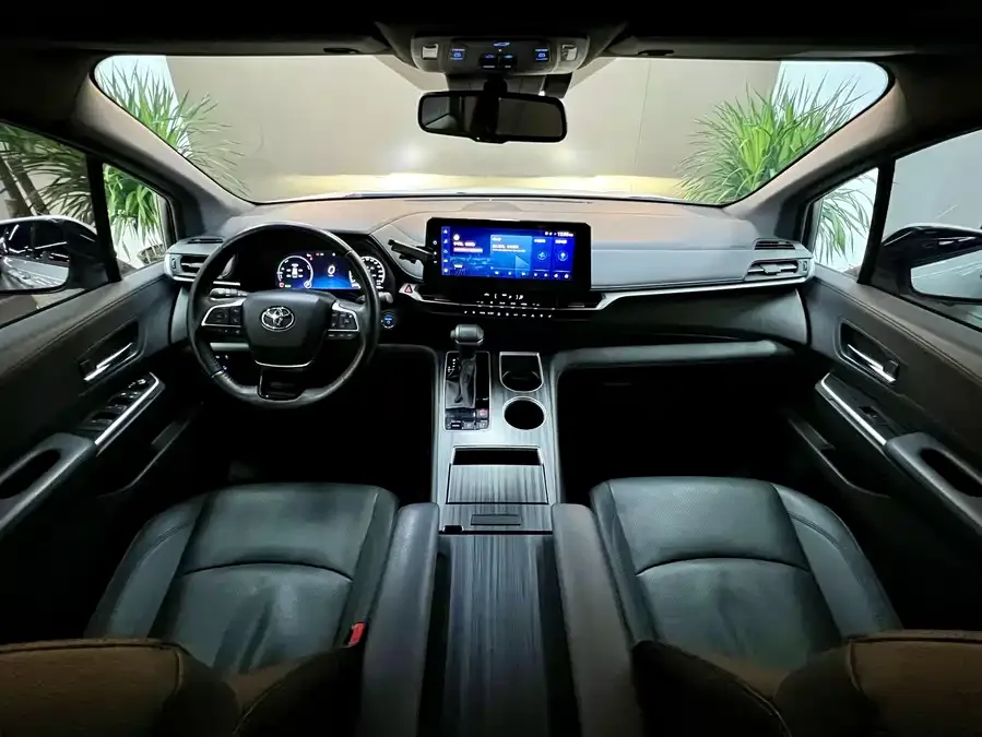 Toyota Sienna SIENNA 2021 2.5L Hybrid Supreme Edition 2022 — миниатюра 2