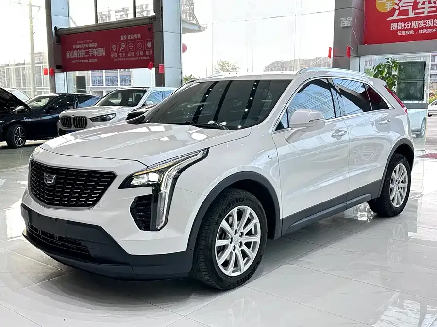 Cadillac XT4 2022 28T two-wheel drive fashion model 2022 — фото 1, купить с доставкой в Москву