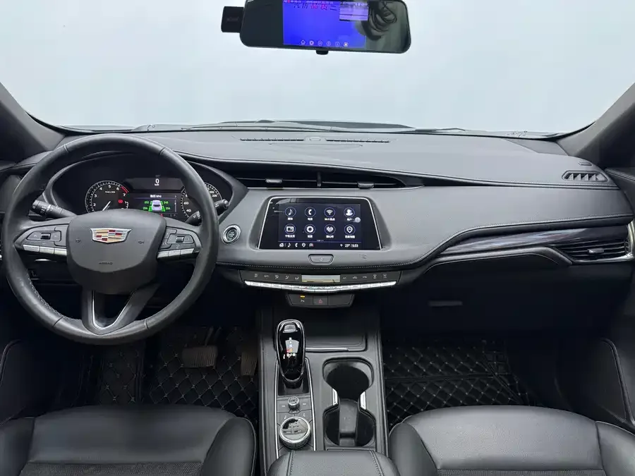 Cadillac XT4 2021 28T two-wheel drive technology 2022 — миниатюра 3