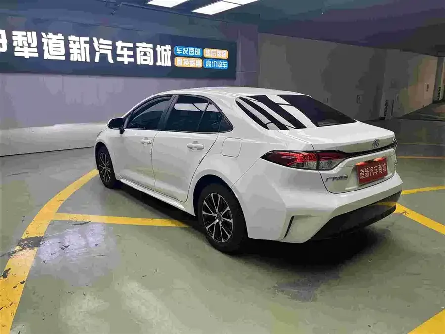 Toyota Levin Corolla 2024 185T CVT Luxury Edition 2024 — миниатюра 3