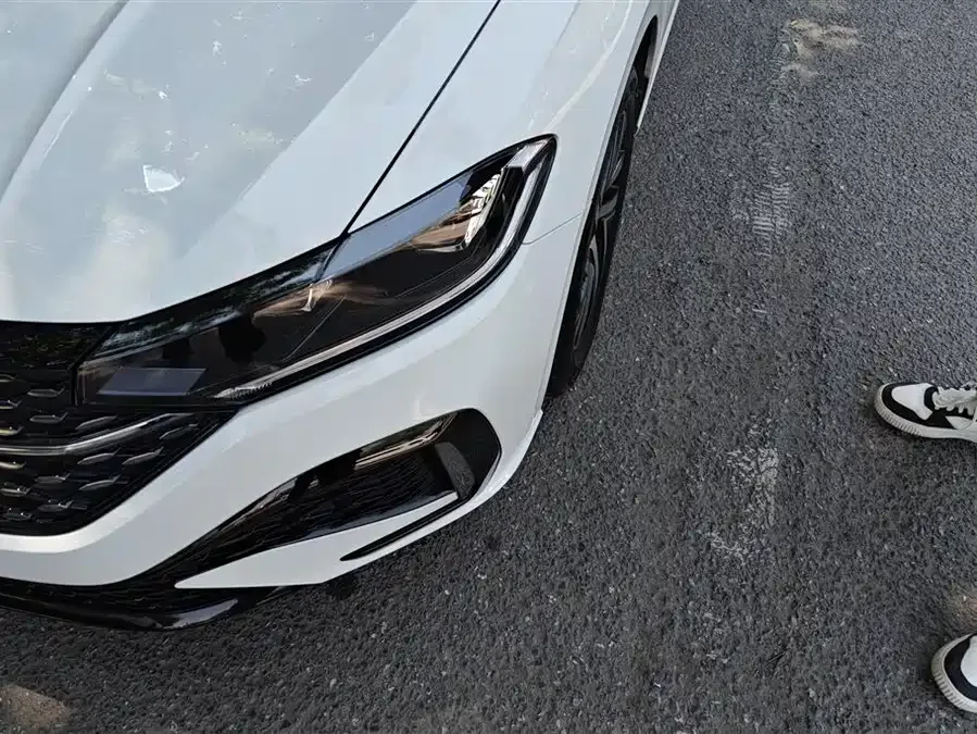 Volkswagen Lavida Lavida 2023 1.5L Automatic Starry Sky 5 Million Edition 2023 — миниатюра 2