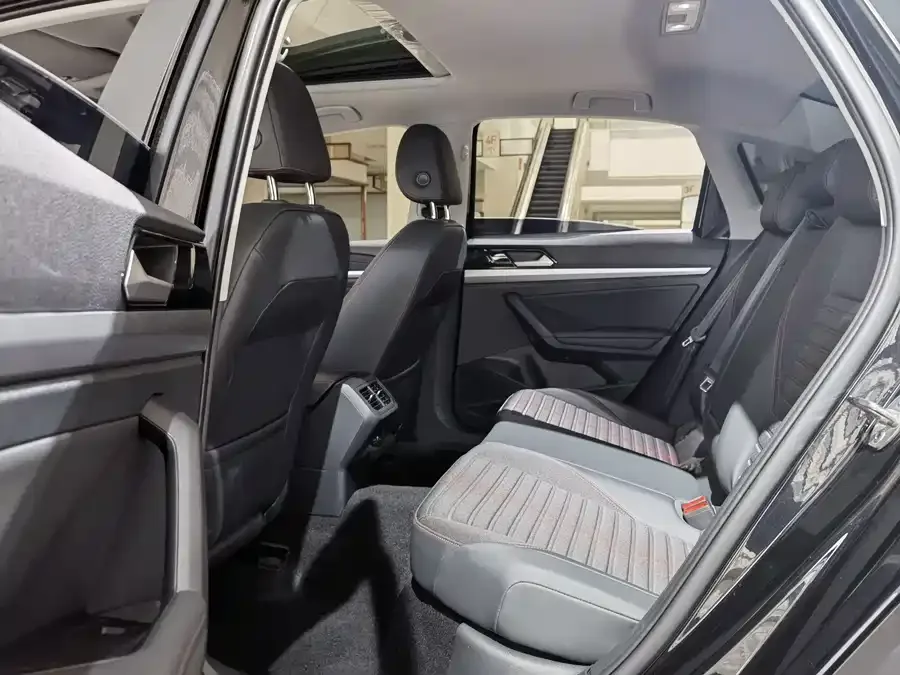 Volkswagen Lavida Lavida 2023 300TSI DSG Starry Sky Edition 2024 — миниатюра 3