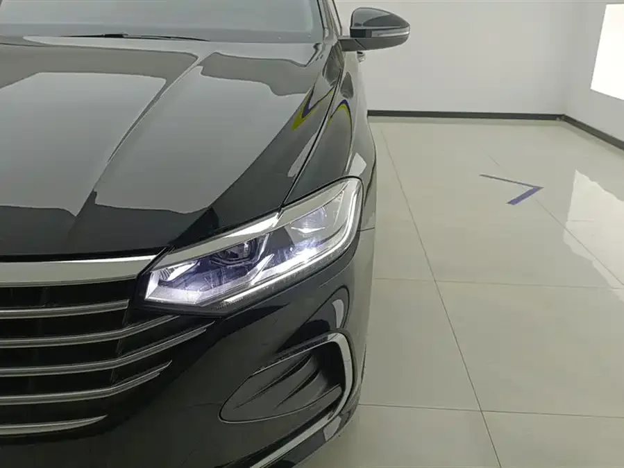 Volkswagen Lavida Lavida 2024 1.5L Automatic 5 Million Edition 2024 — миниатюра 2