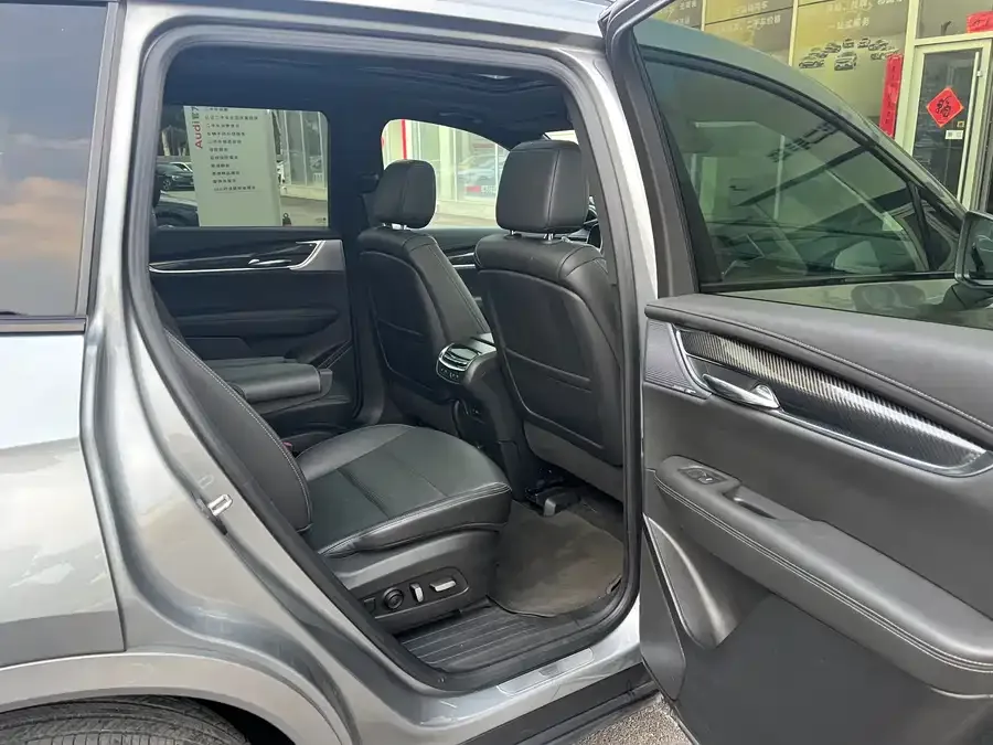 Cadillac XT6 2025 2.0T 6-seat 4WD Premium Executive Black Label Edition 2024 — миниатюра 5
