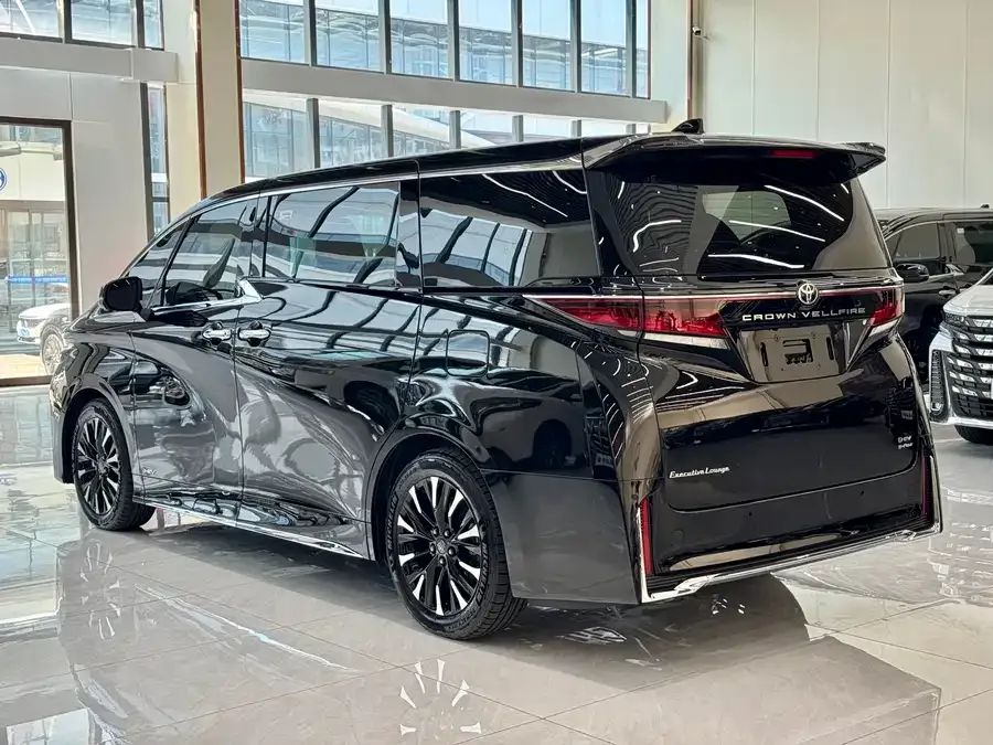 Toyota Crown Vellfire Vellfire 2024 Crown Hybrid 2.5L Supreme Edition 2025 — миниатюра 4