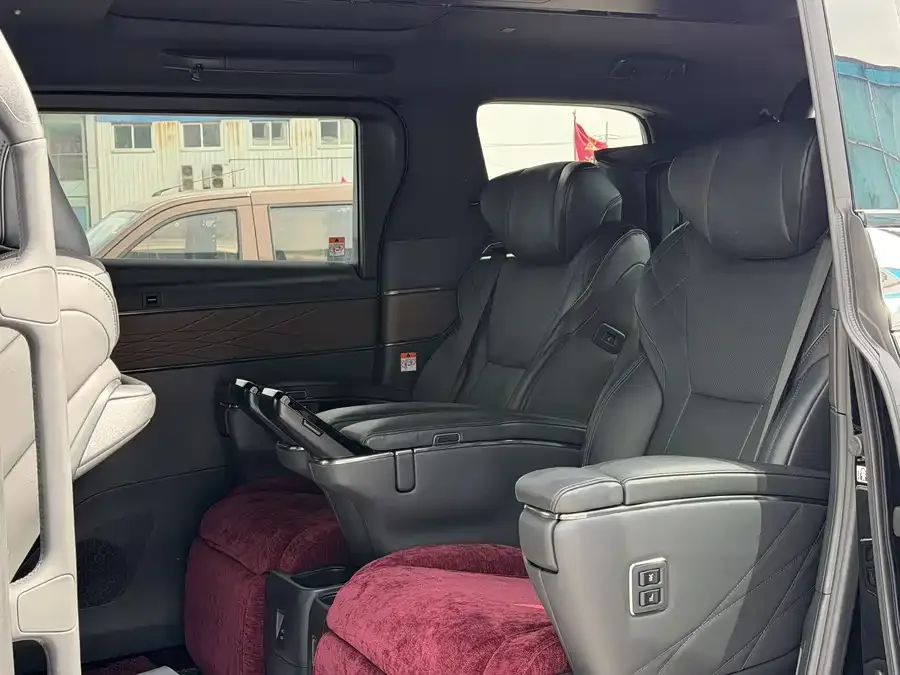 Toyota Crown Vellfire Vellfire 2023 Crown Hybrid 2.5L HV Supreme Edition 2023 — миниатюра 4