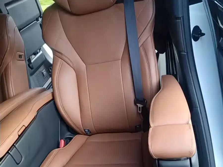 Toyota Crown Vellfire Vellfire 2024 Crown Hybrid 2.5L Supreme Executive Edition 2025 — миниатюра 4