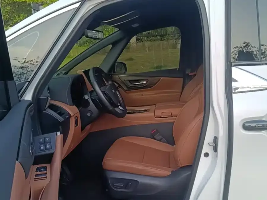 Toyota Crown Vellfire Vellfire 2024 Crown Hybrid 2.5L Supreme Executive Edition 2025 — миниатюра 5