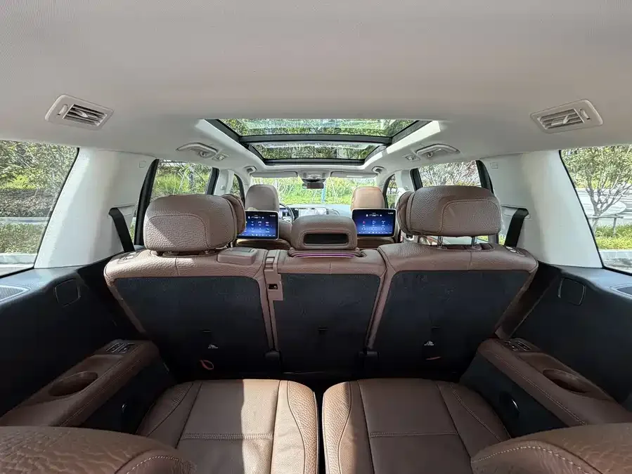 Mercedes-Benz GLS Mercedes-Benz GLS 2025 GLS 450 4MATIC Luxury 2025 — миниатюра 5