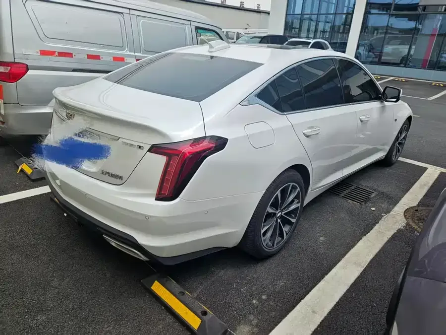 Cadillac CT5 2025 28T City Sports Edition 2025 — миниатюра 4
