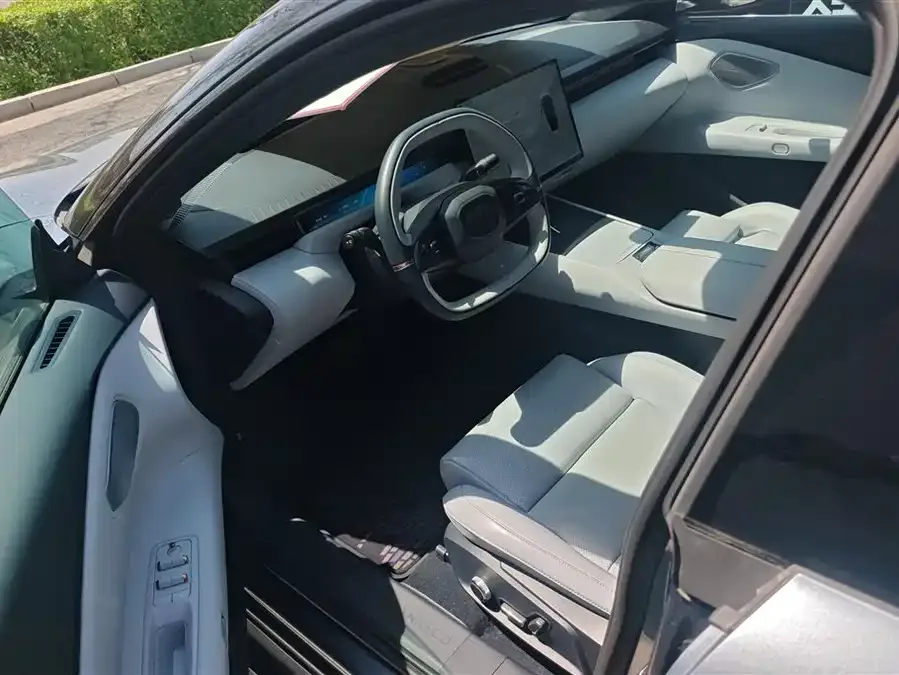 Lynk & Co Z10 Lynk & Co Z10 2025 95kWh 702km 4WD Halo 2024 — миниатюра 3