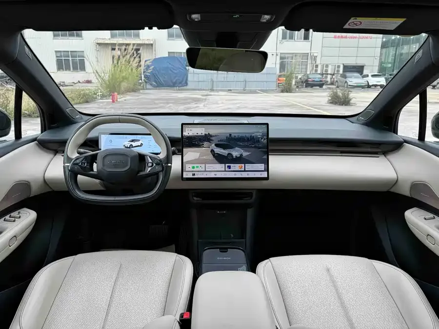 Lynk & Co Z20 Lynk & Co Z20 2025 530km RWD Pro 2025 — миниатюра 2