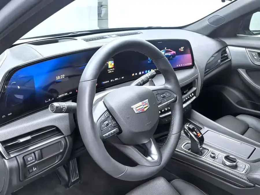 Cadillac CT5 2024 28T Platinum Type 2024 — миниатюра 2