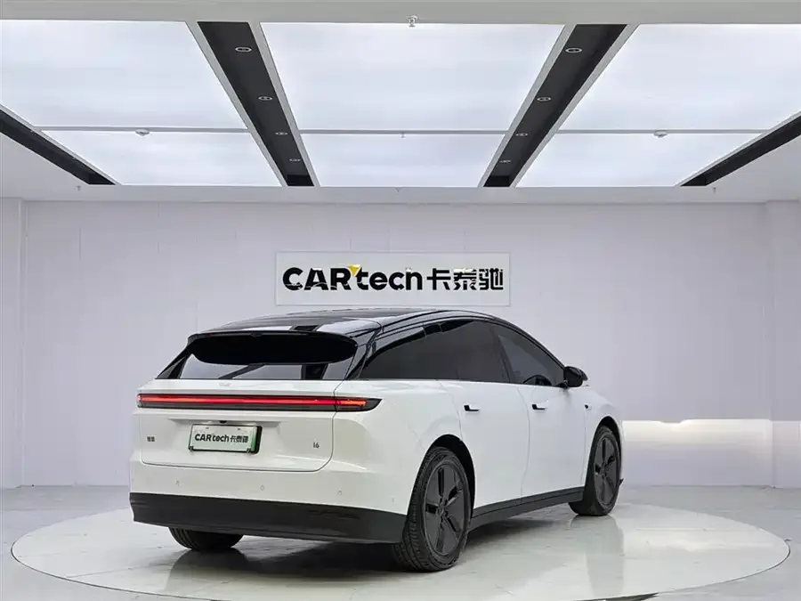 Li Auto i6 Ideal i6 2025 two-wheel drive standard version 2026 — миниатюра 2