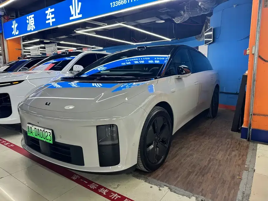 Li Auto i6 2025