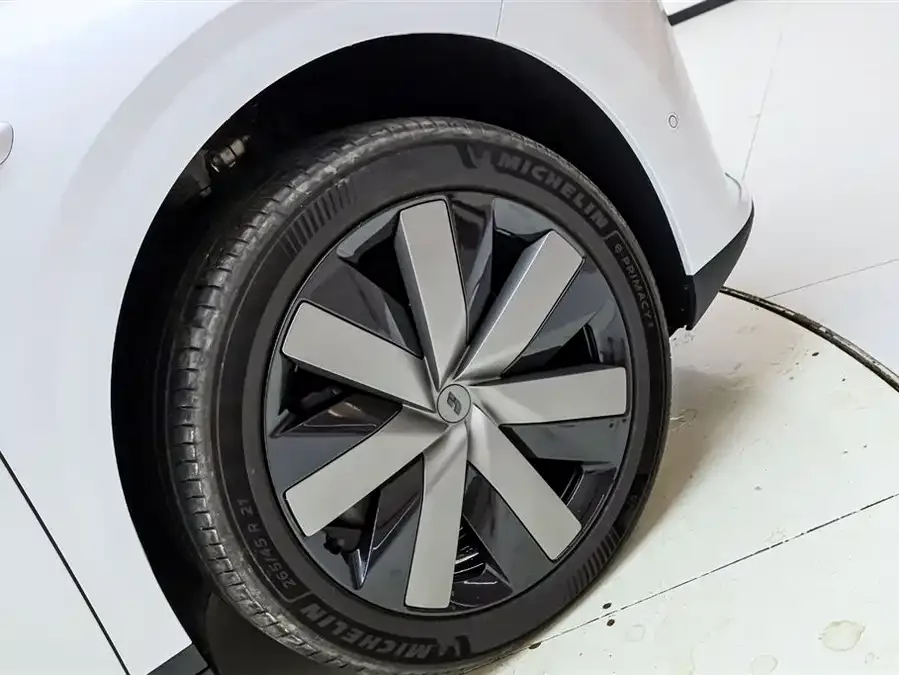 Li Auto i6 Li Auto i6 2025 AWD Standard Edition 2025 — миниатюра 4