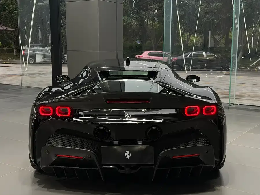 Ferrari SF90 Spider SF90 2020 3.9T V8 Stradale 2024 — миниатюра 4