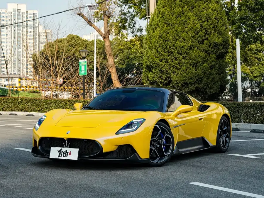 Maserati MC20 2022