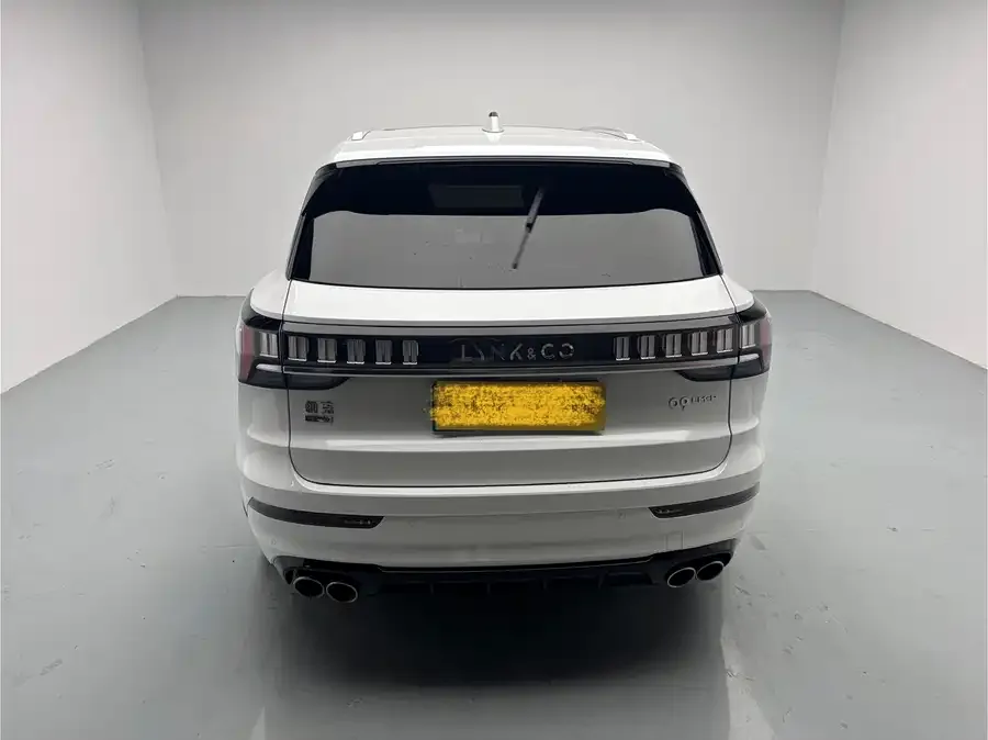Lynk & Co 09 EM-P Lynk & Co 09 EM-P 2023 2.0TD EM-P 4WD Asian Games Administrative Edition 5-seater 2023 — миниатюра 2