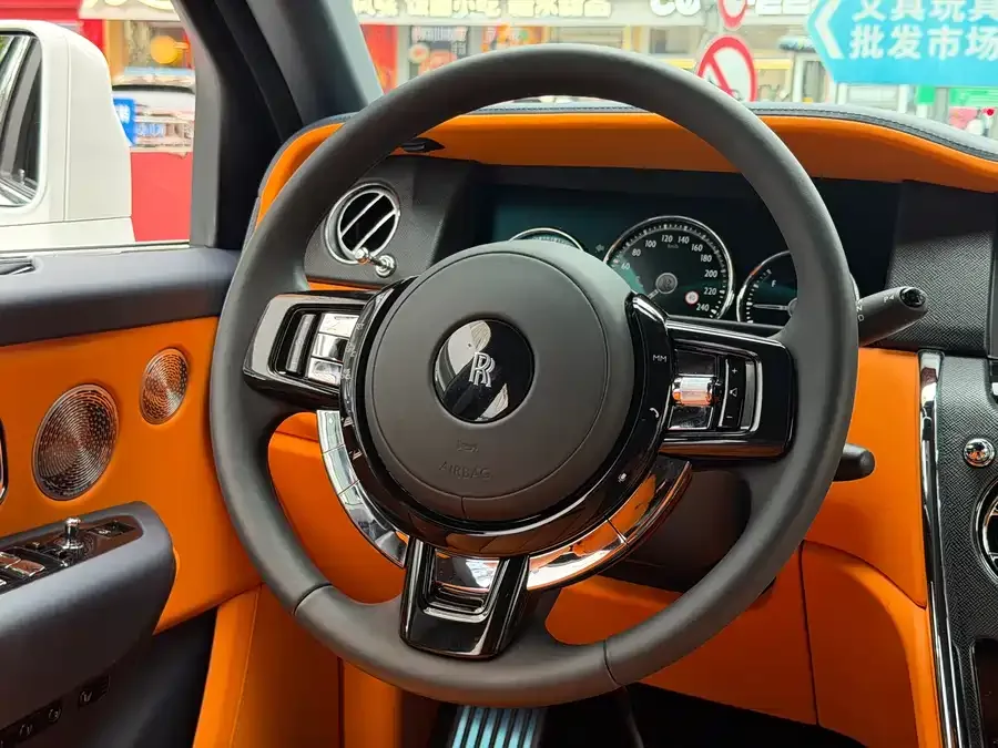 Rolls-Royce Cullinan Cullinan 2024 four-seat version 2023 — миниатюра 4