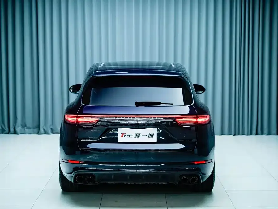 Porsche Cayenne Cayenne 2023 Cayenne S 2.9T Platinum Edition 2023 — миниатюра 3
