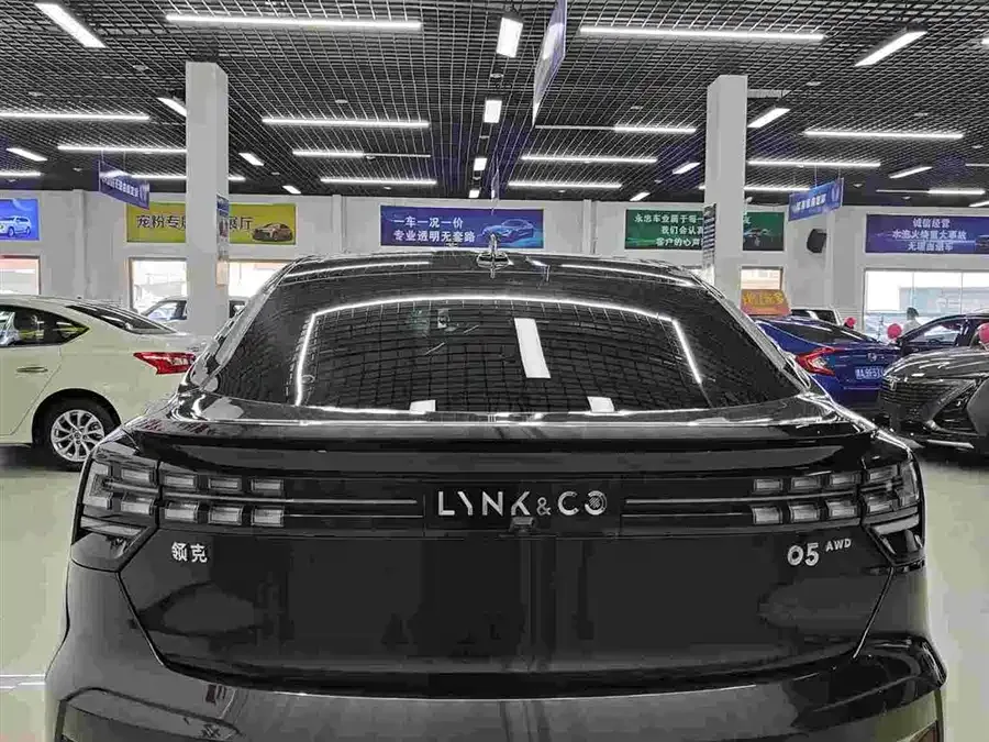 Lynk & Co 05 Lynk & Co 05 2022 2.0TD four-wheel drive Halo 2022 — миниатюра 2