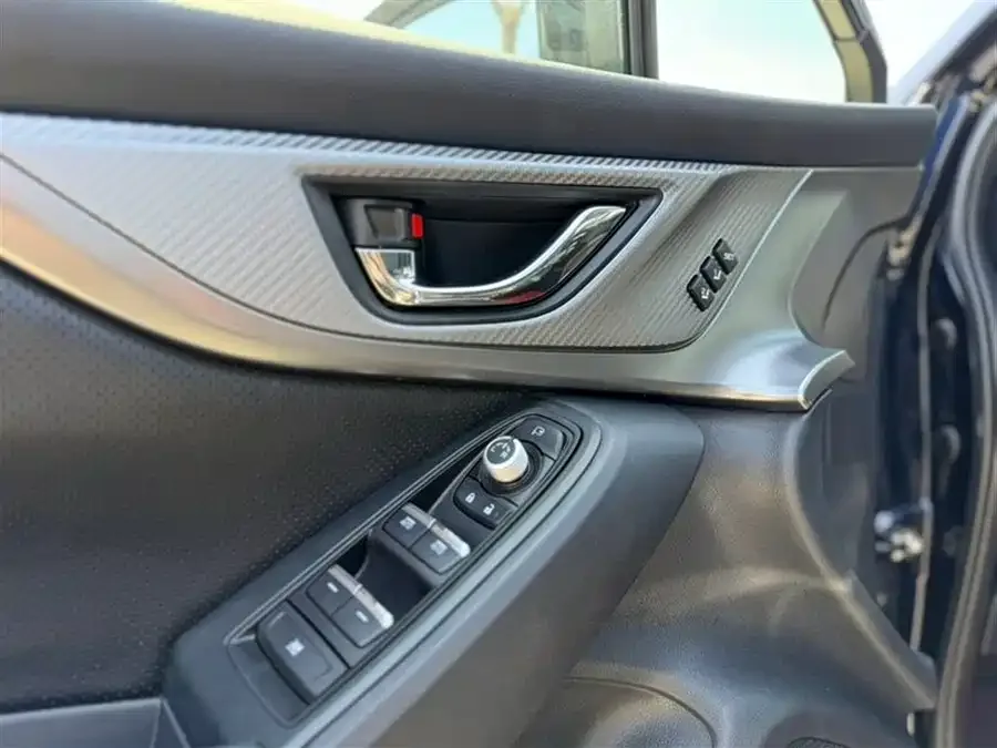 Subaru XV 2022 2.0i AWD Luxury Edition EyeSight 2022 — миниатюра 2