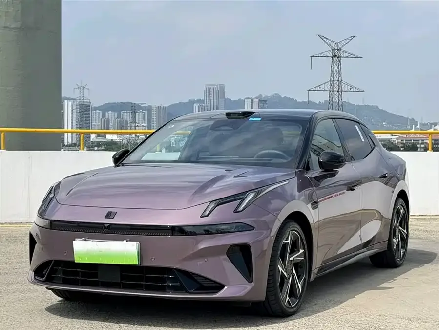 Lynk & Co 07 EM-P 2025
