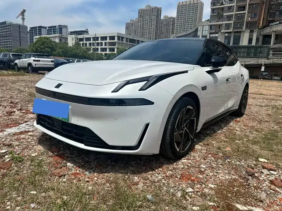 Lynk & Co 07 EM-P 2024
