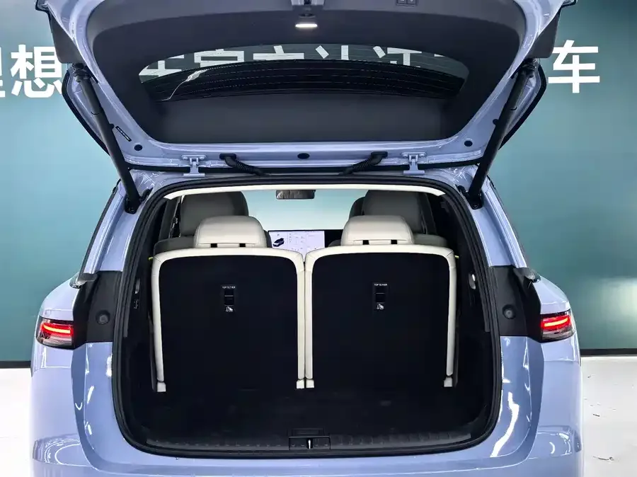 Li Ideal i8 Ideal i8 2025 Standard Edition 2025 — миниатюра 2