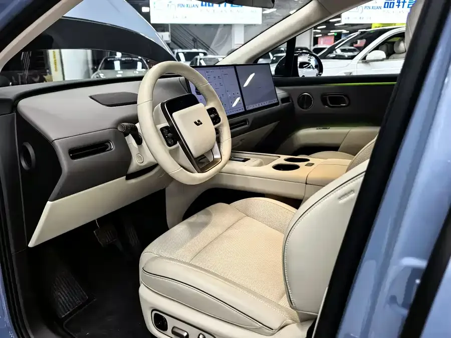 Li Ideal i8 Ideal i8 2025 Standard Edition 2025 — миниатюра 5