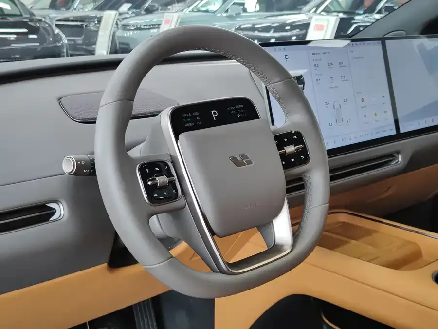 Li Ideal i8 Ideal i8 2025 Standard Edition 2025 — миниатюра 2