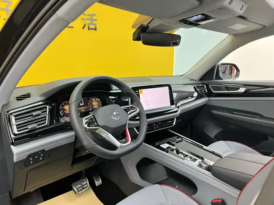 Volkswagen Teramont 2024 Touron Touron X 380TSI 4WD Luxury Edition 2024 — миниатюра 3