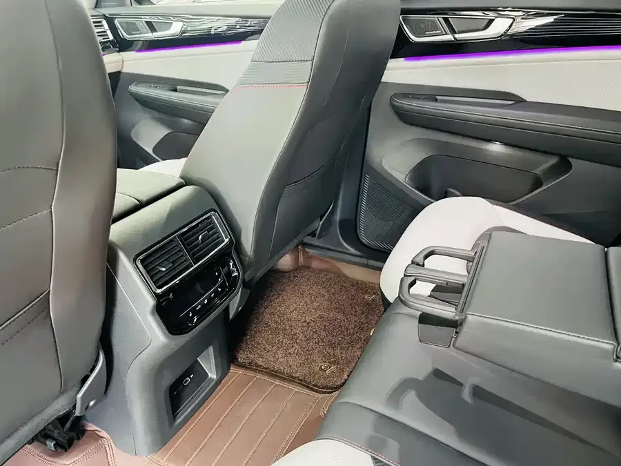 Volkswagen Teramont 2023 Touron Touron X 380TSI 4WD flagship version 2024 — миниатюра 4