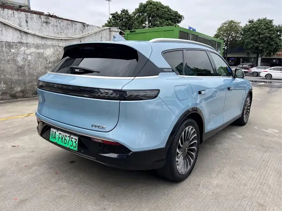 Voyah Lantu FREE Lantu FREE 2021 four-wheel drive standard extended range version 2022 — миниатюра 4