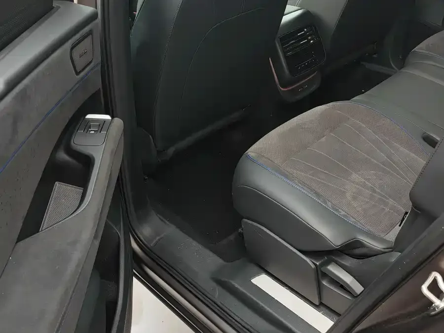 Volkswagen Teramont 2025 Touron Pro 450TSI 4WD Summit Edition 2025 — миниатюра 2