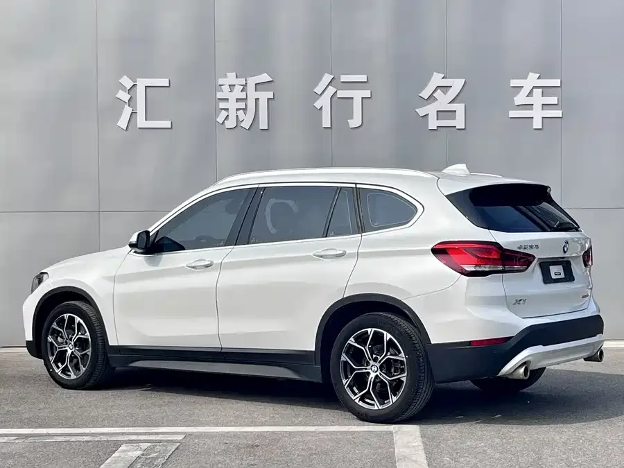 BMW X1 2022 sDrive25Li Leading Edition 2022 — миниатюра 4