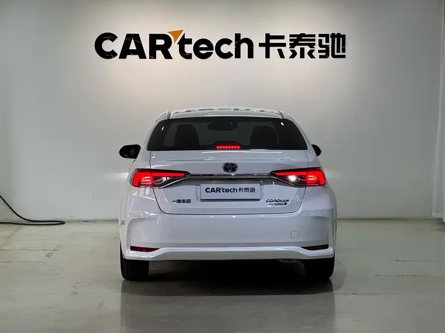 Toyota Corolla Corolla 2023 1.8L Intelligent Electric Hybrid Dual Engine Elite Edition 2023 — миниатюра 2