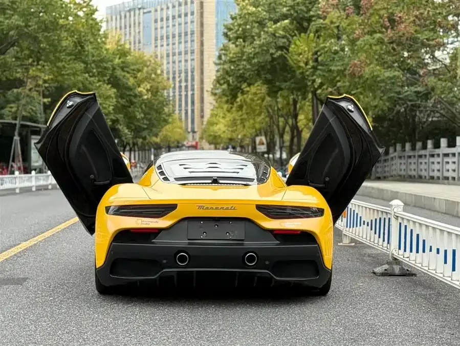 Maserati MC20 Maserati MC20 2023 3.0T Standard Edition 2023 — миниатюра 2