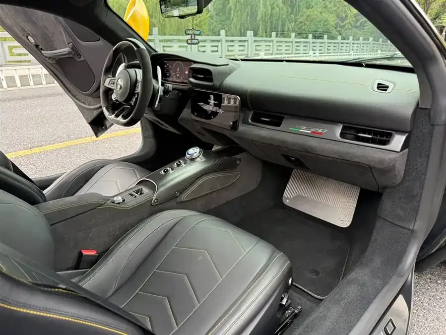 Maserati MC20 Maserati MC20 2023 3.0T Standard Edition 2023 — миниатюра 3