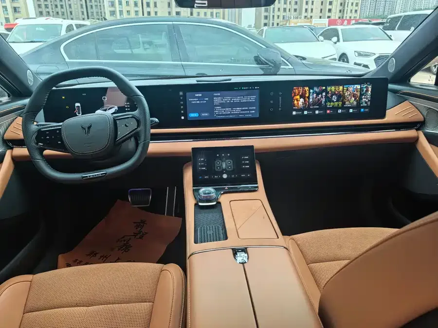 Voyah Lantu light chasing VOYAH 2024 PHEV 4WD Ultra-Long-Range Flagship Edition 2024 — миниатюра 3