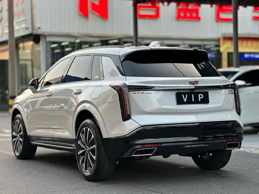 Cadillac XT5 2025 2.0T Premium Edition 2025 — миниатюра 2