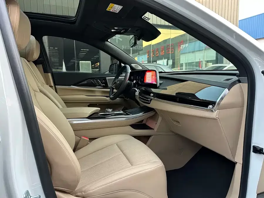 Cadillac XT5 2025 2.0T Premium Edition 2025 — миниатюра 3