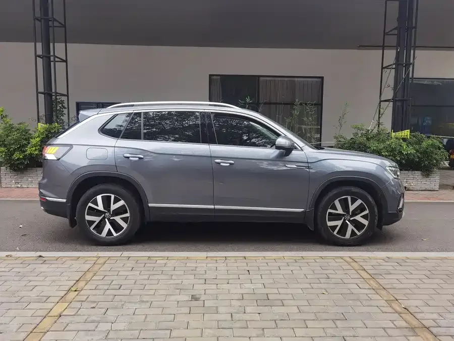 Volkswagen Tayron Tanyue 2023 330TSI 2WD Luxury Plus Advanced Edition 2023 — миниатюра 2