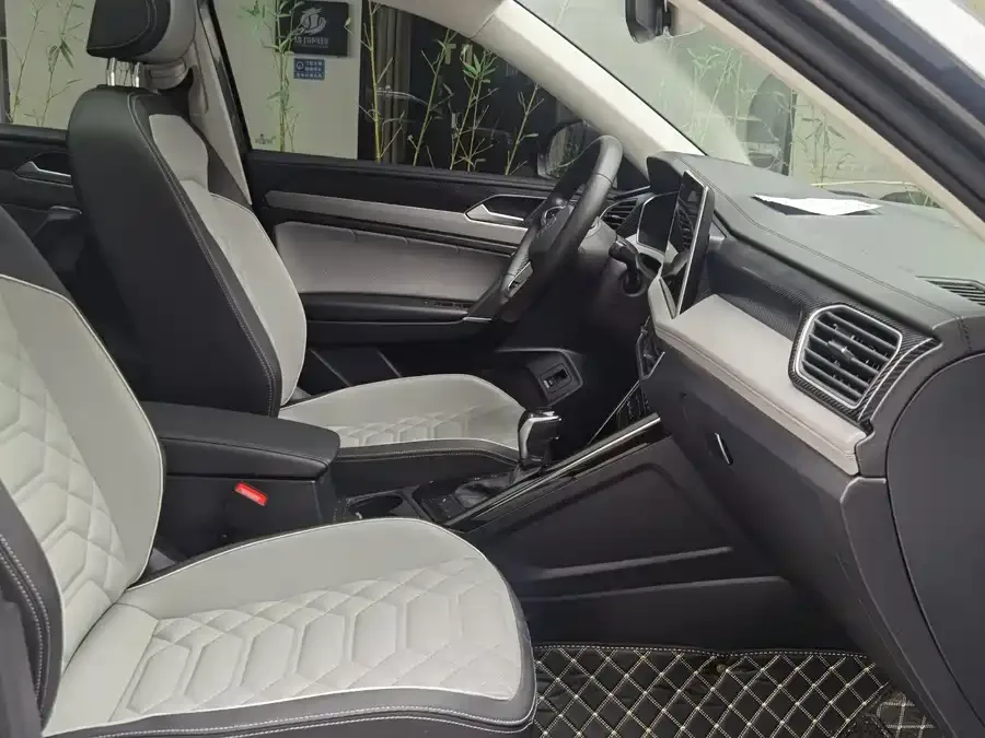 Volkswagen Tayron Tanyue 2023 330TSI 2WD Luxury Plus Advanced Edition 2023 — миниатюра 3