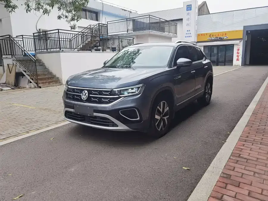 Volkswagen Tayron Tanyue 2023 330TSI 2WD Luxury Plus Advanced Edition 2023 — фото 1, купить с доставкой в Москву