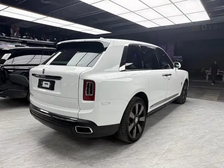 Rolls-Royce Cullinan Cullinan 2018 four-seat version 2023 — миниатюра 5