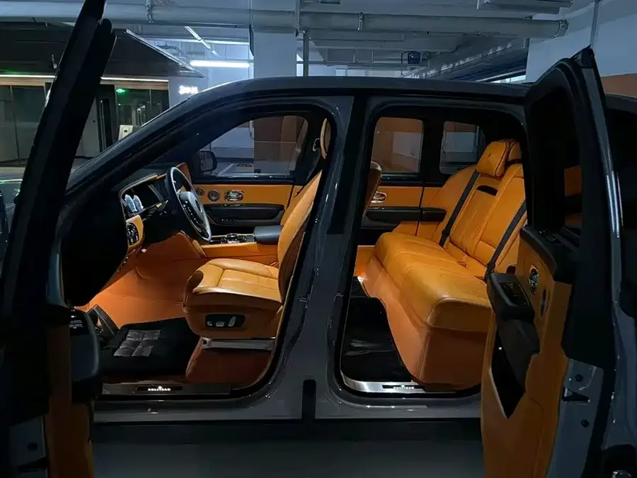 Rolls-Royce Cullinan Cullinan 2024 five-seat version 2023 — миниатюра 4