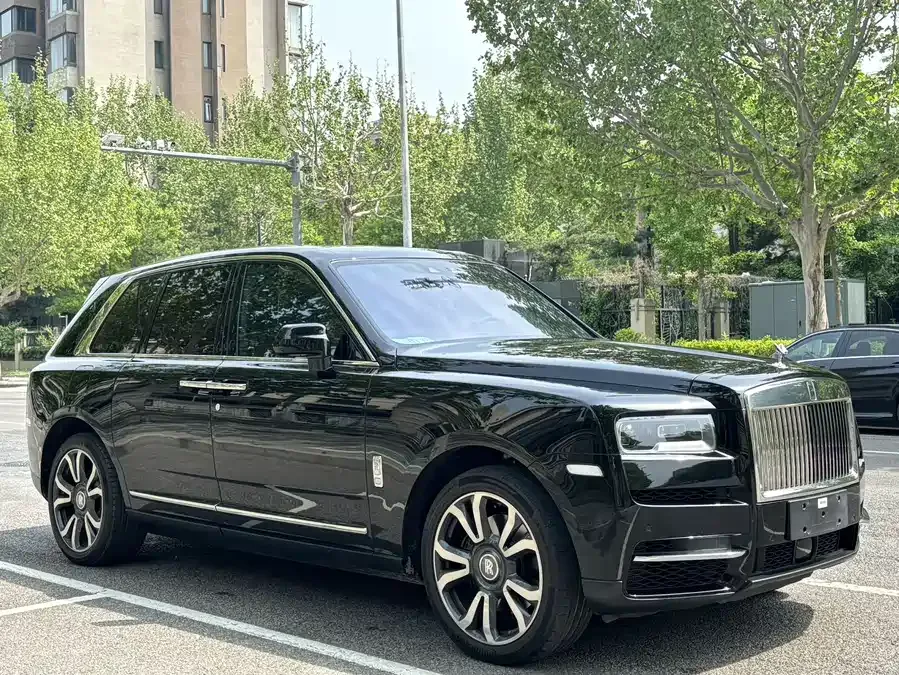 Rolls-Royce Cullinan 2023