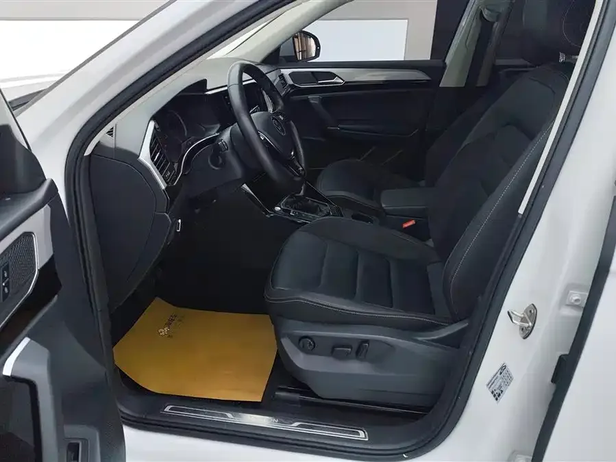 Volkswagen Tayron Tanyue 2022 330TSI 2WD Luxury Smart Edition 2022 — миниатюра 3